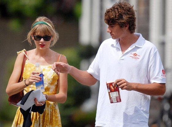 Taylor-Swift Taylor-Swift